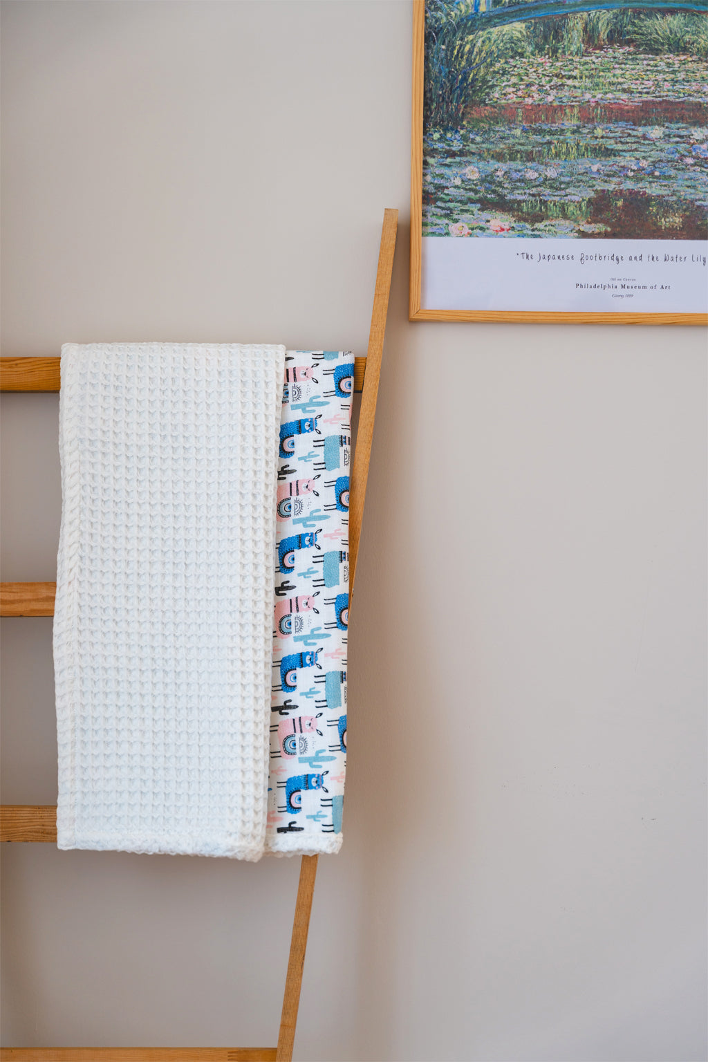 LLAMA WAFFLE-MUSLIN BABY BLANKET