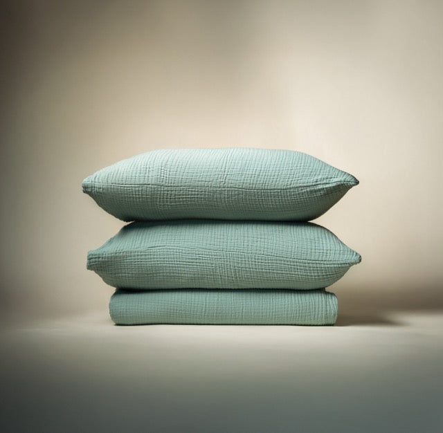 SAGE GREEN CRINKLE BED COVER SET