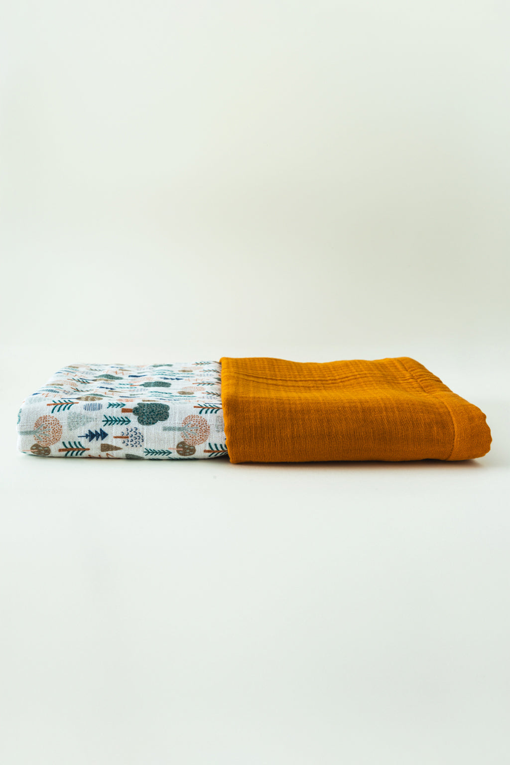 PINE TREE CRINKLE-MUSLIN BABY BLANKET