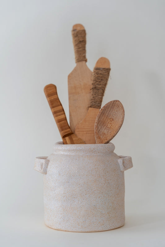 WHITE TEXTURED SPOON HOLDER