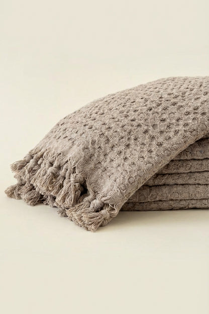 LATTE TEXTURED BEDSPREAD