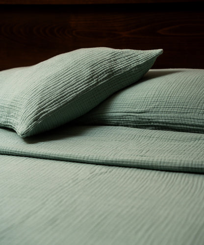 SAGE GREEN CRINKLE BED COVER SET