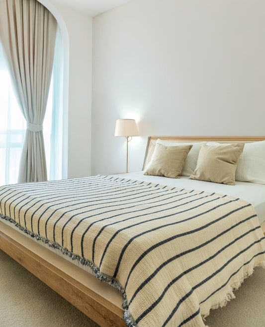 DUO NAVY CRINKLE BED COVER
