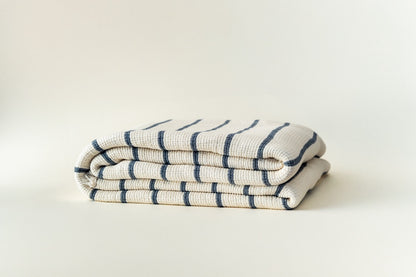 DUO NAVY CRINKLE BED COVER