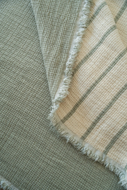 DUO SAGE CRINKLE BED COVER