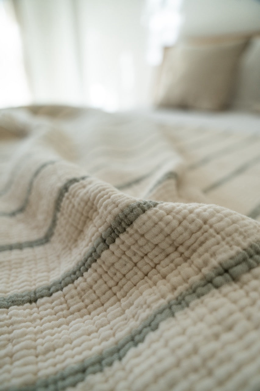 DUO SAGE CRINKLE BED COVER