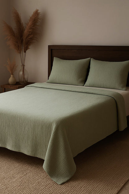 SAGE GREEN CRINKLE BED COVER SET